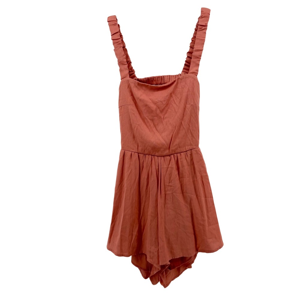 NWT Trixxi Women Peach Square Neck Smocked Back Wide Strap Romper Shorts Size S